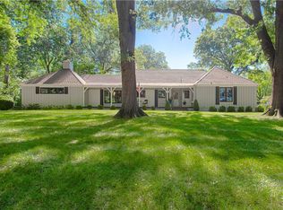 9645 Meadow Ln, Leawood, KS 66206