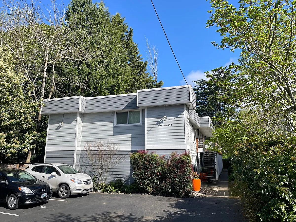 Building Photo - 4041 SE Gladstone St