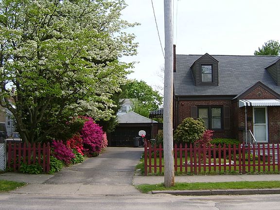 Garage Note: Fence has been taken down.