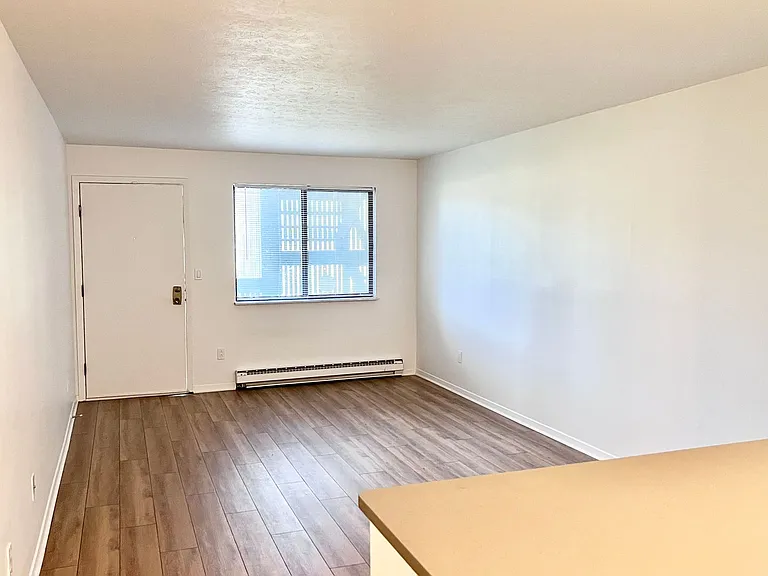 Acres Crossing Apartments — Photo 24