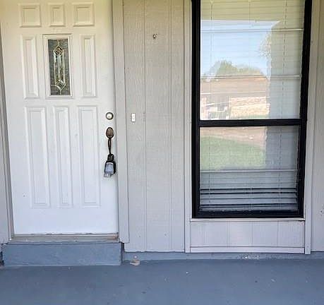 3rd image of 303 Bull Run Dr