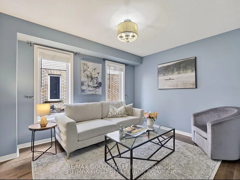 24 Murray Ct — Photo 8
