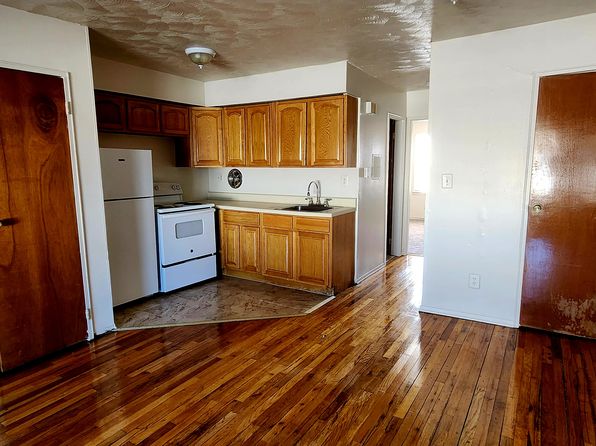 680 Evelyn Ave APT 1C