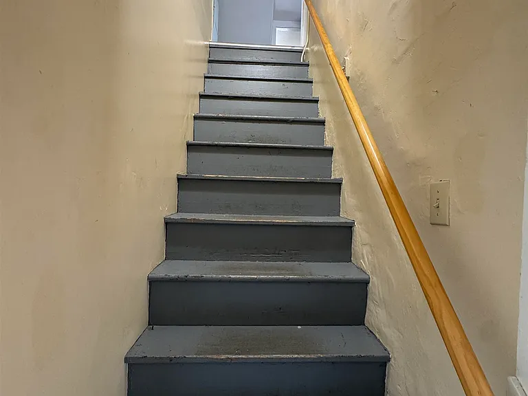 154 Washington St #3 — Photo 4