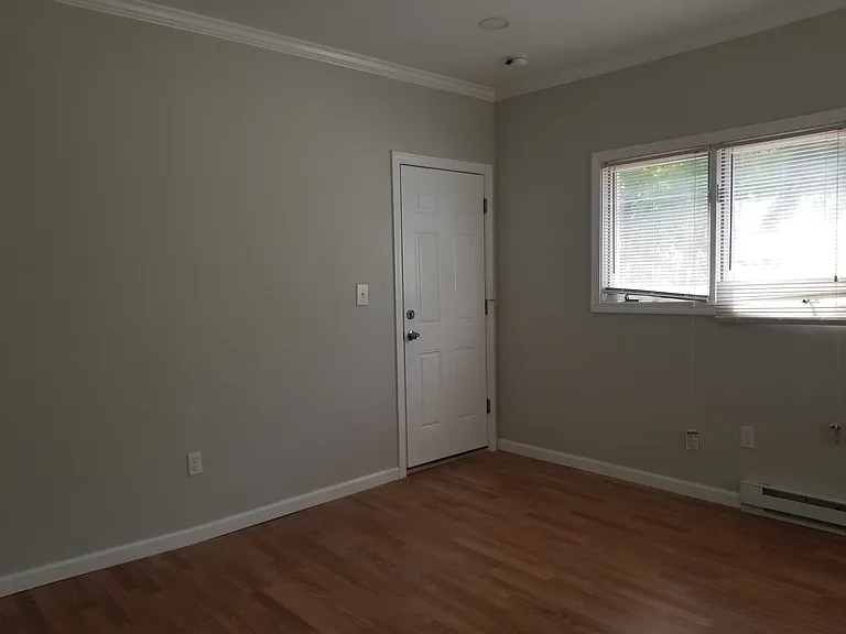 738 Savin Ave #R — Photo 4