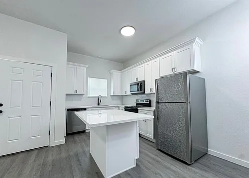 328 Clearwater St #A Photo 1
