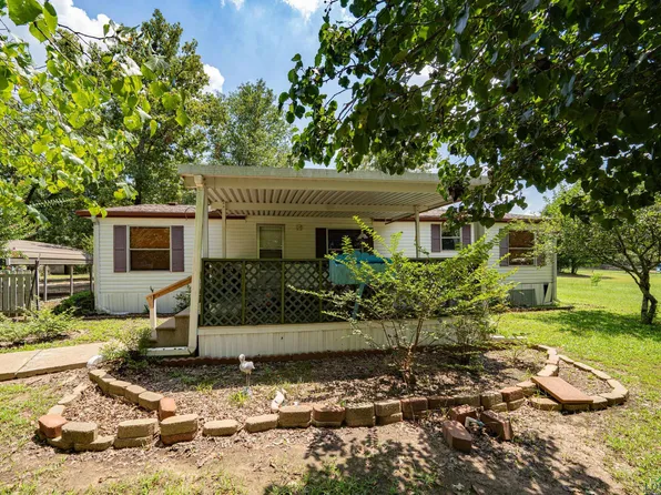 367 County Road 4120d, Henderson, TX 75652