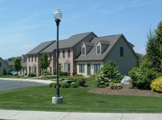 288 Stonehedge Ln, Mechanicsburg, PA 17055