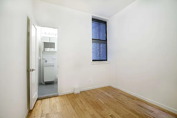 Rented by Avenues Real Estate | media 14