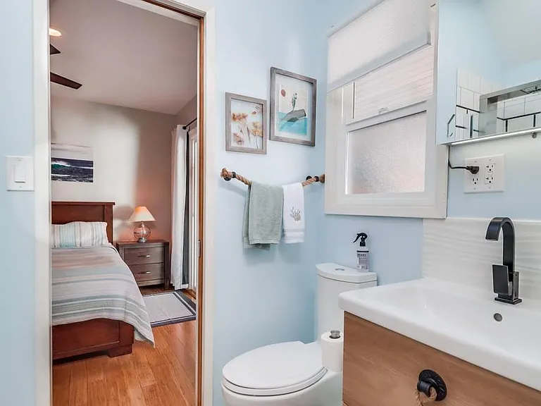 984 Catalina Blvd — Photo 11