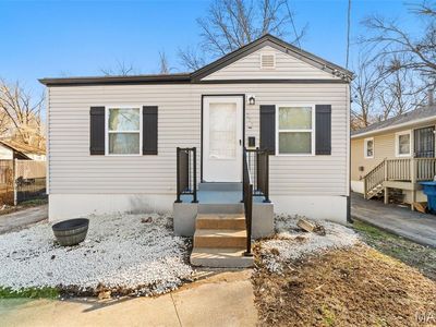 204 Wiegel Dr, Saint Louis, MO, 63135
