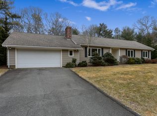 1153 Bumps River Rd, Centerville, MA 02632