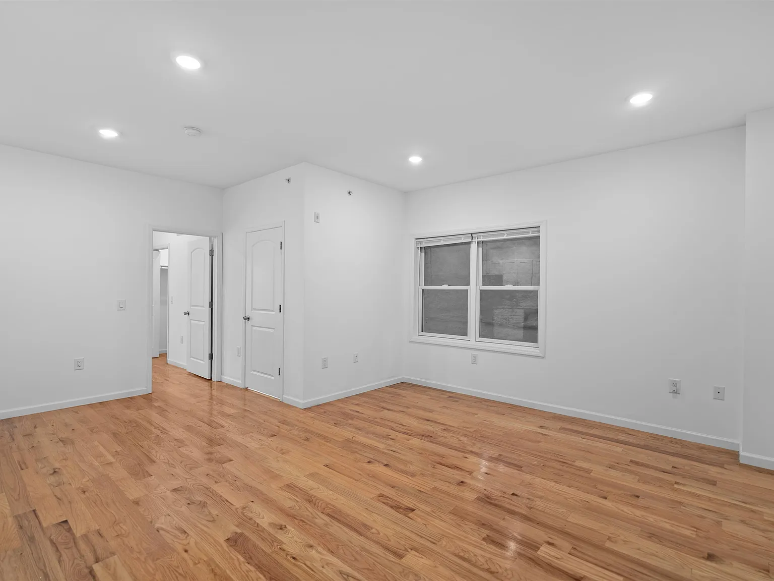1 bed, 1.0 bath, $2,425 — Photo 1