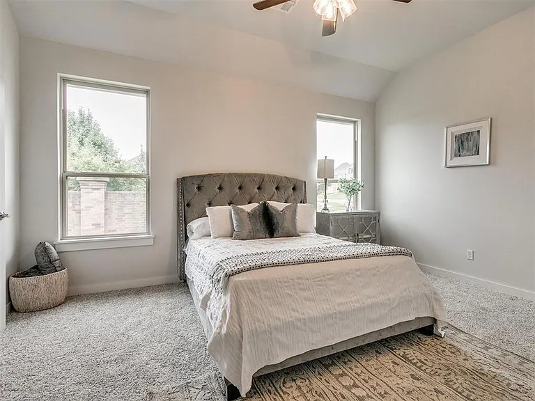 11500 Fairways Ave — Photo 6