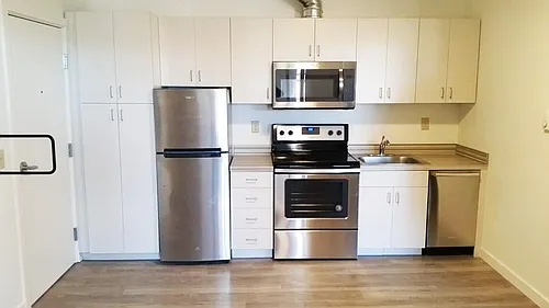 820 N Killingsworth St #304 Photo 1