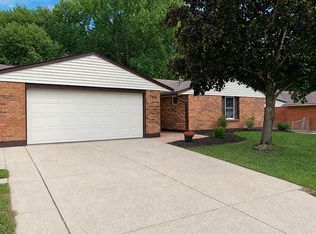 7240 Rustic Woods Dr, Huber Heights, OH 45424
