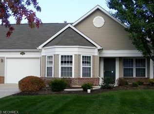 8819 Jonathan Dr #28B, North Royalton, OH 44133
