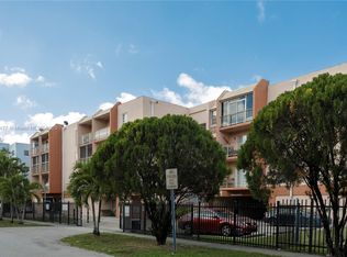 6130 W 19th Ave APT 215, Hialeah, FL 33012