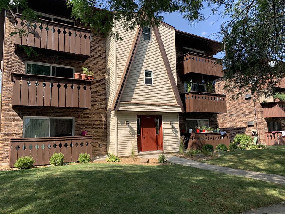 1st image of 5710 Independence Ave #3W
