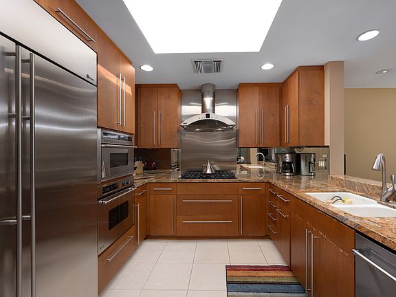 5th image of 52 Princeton Dr