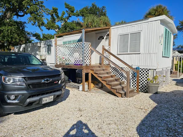 3388 5th Ave #9, Saint James City, FL 33956