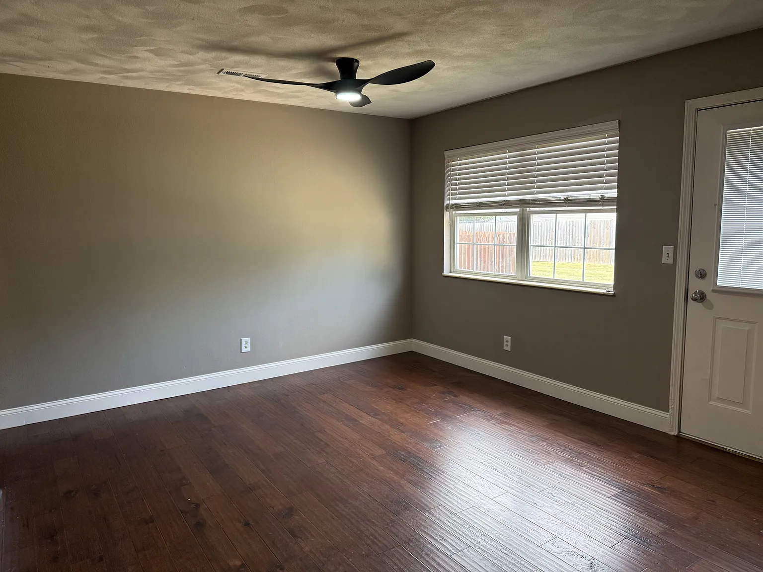 925 Natasha Circle - A — Photo 3