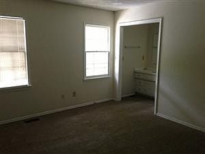 5th image of 5001 Lawndale Dr