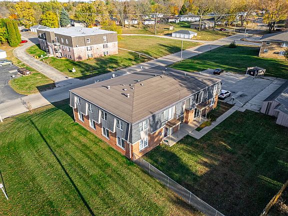 5th image of 3111 Jacqueline Dr #7