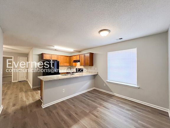 4th image of 1224 Whitten Rd