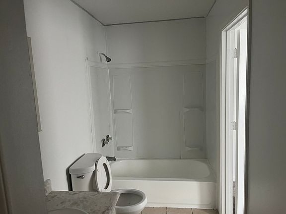 5th image of 2706 Pioneer Ct