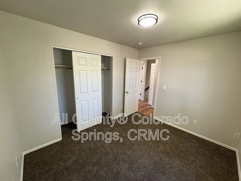 235 Ellers Grv — Photo 20