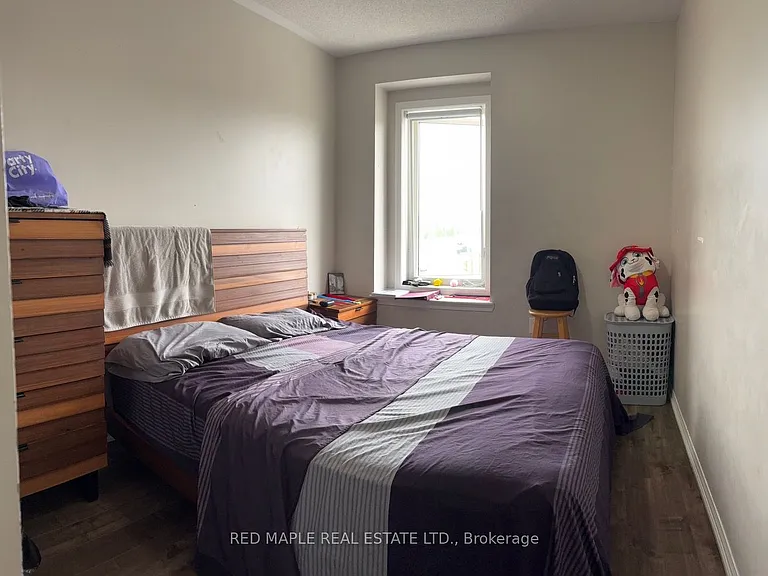 3 Vanhorne Close — Photo 4