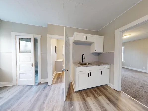 2230 Kinkel Ave, 2230 Kinkel Ave #Up, Cleveland, OH 44109