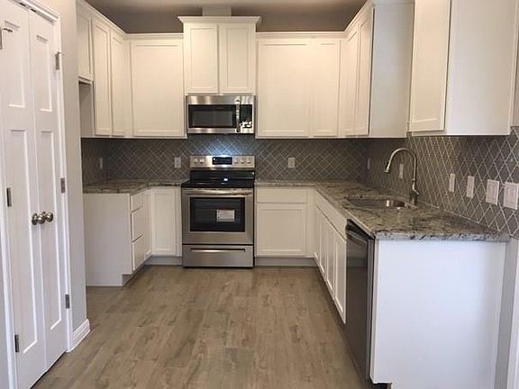 4th image of 191 Shady Bluff Dr