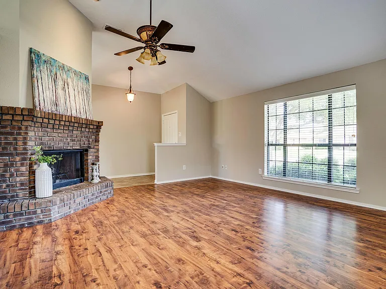 626 Cribbs Dr — Photo 15