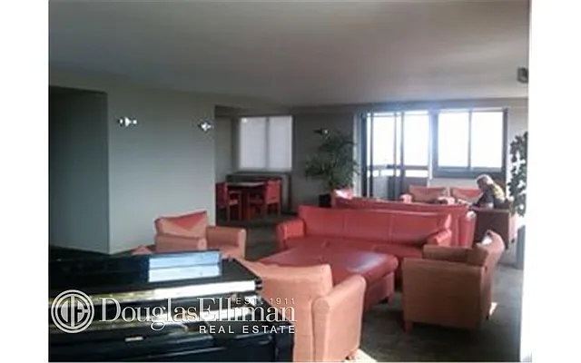 Rented by Douglas Elliman | media 21