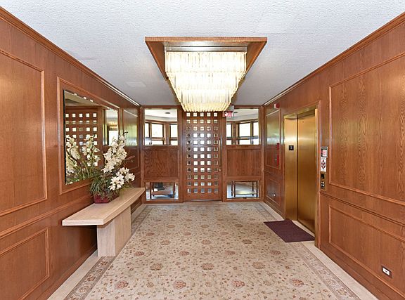2nd image of 85 E Laurel Ave APT 2A