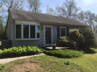 30 Winnetou Rd, White Plains, NY 10603