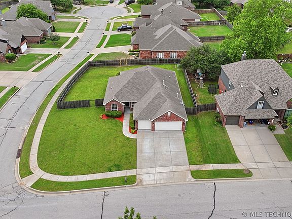 2nd image of 8116 S Elder Ave