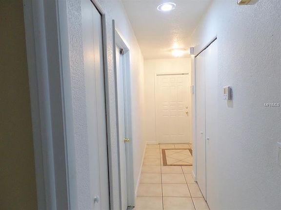 3rd image of 933 McMahon Ave