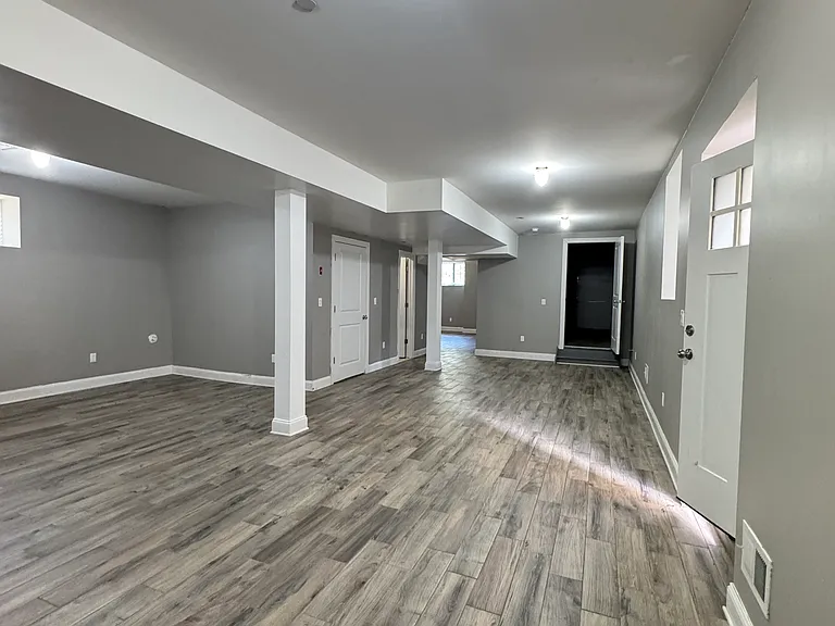 441 Deisius St #1R — Photo 23