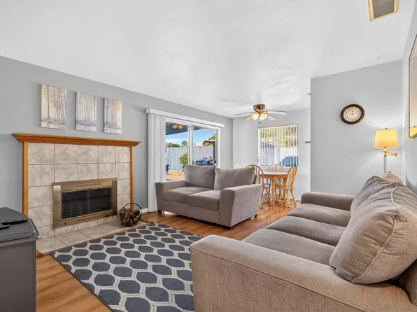 13810 Tobiasson Rd, Poway, CA 92064