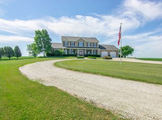 17538 Swanson Rd, Sycamore, IL 60178