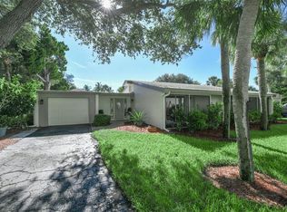 233 Hourglass Way, Sarasota, FL 34242