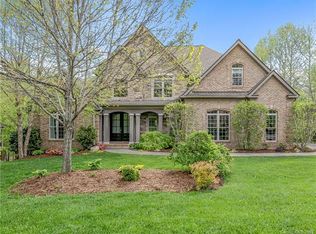 22 Sterling Run Dr, Fletcher, NC 28732