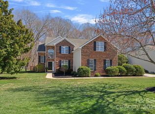 1161 Woodwinds Dr, Waxhaw, NC 28173