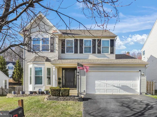 3722 Katie Pl, Triangle, VA 22172