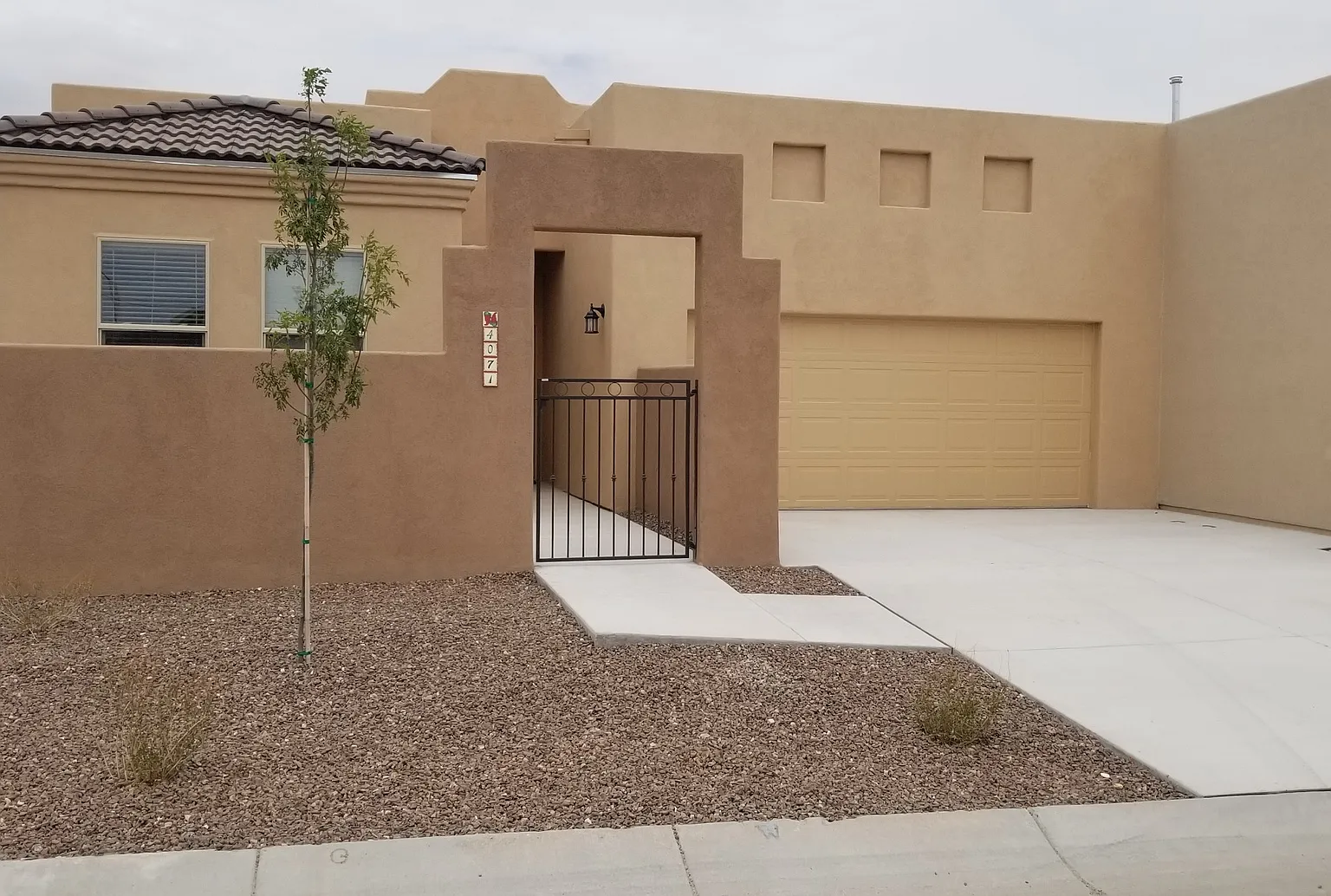 4071 Somerset — Photo 1