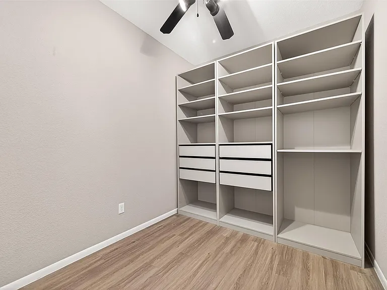 41 Creek Forest Ln — Photo 39