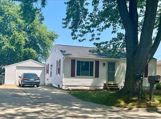 436 Cottage Grove Ave, Green Bay, WI 54304